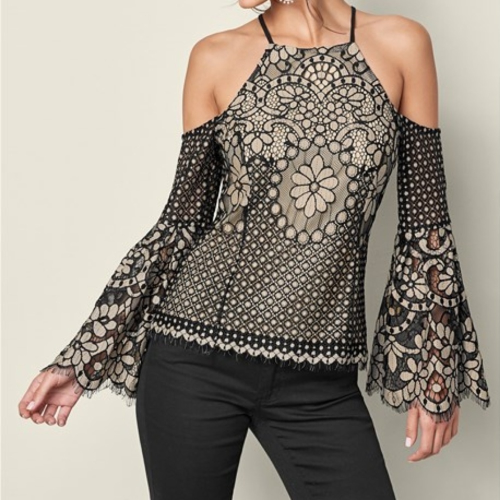 Venus Lace bell sleeve top FITS LIKE A 12/14 NWOT